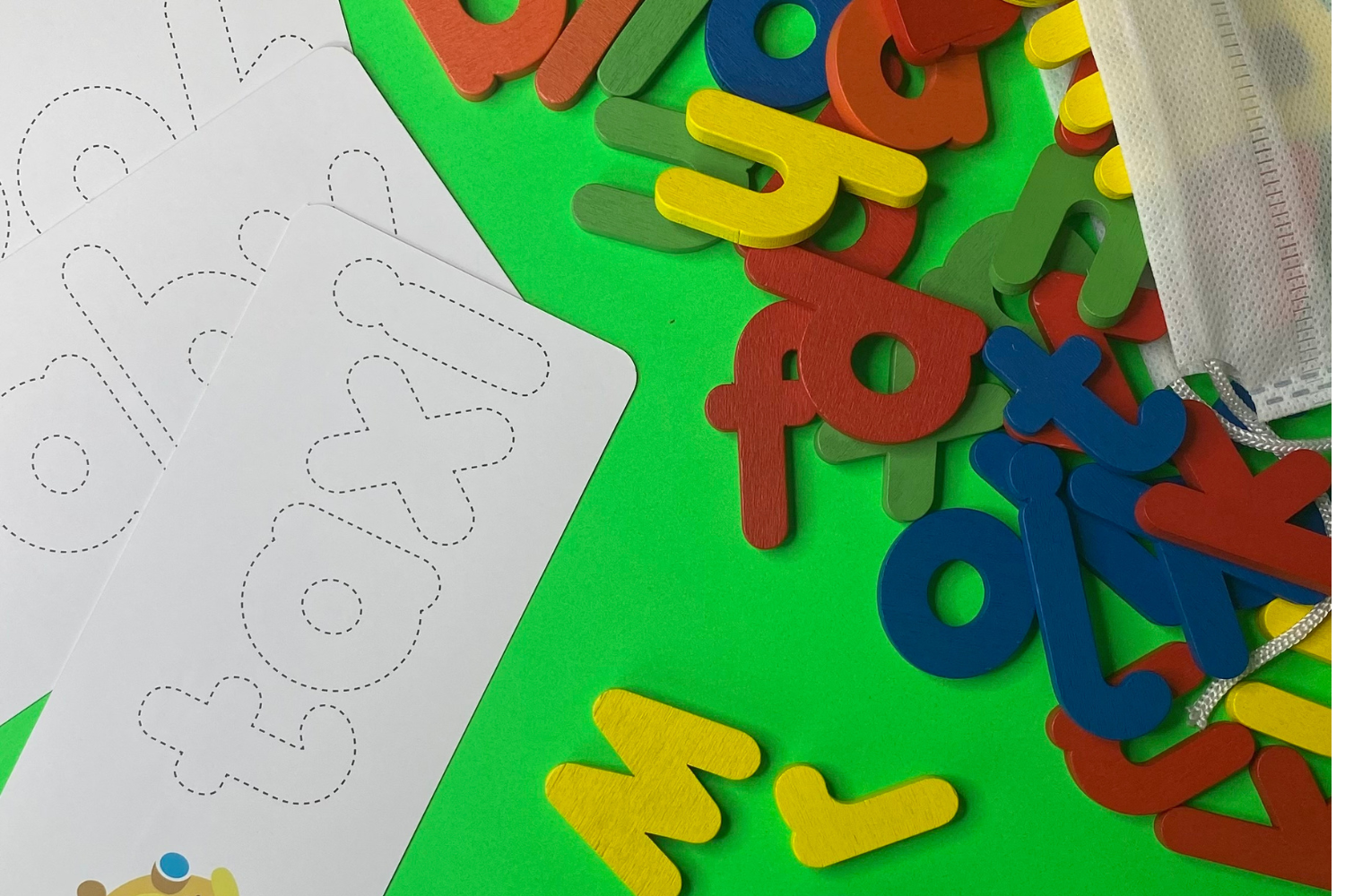 great gift for 4 year old for spelling practice, wooden letters with storage bag and word cards